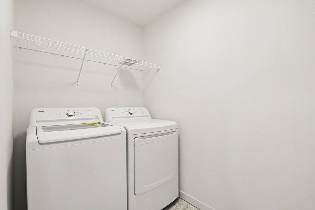 House for rent at 408 N Park Ave, Jackson, MI 49201