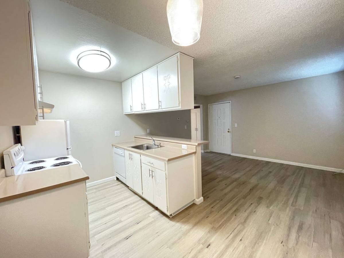 Apartment for rent at 2114 H St, Sacramento, CA 95816