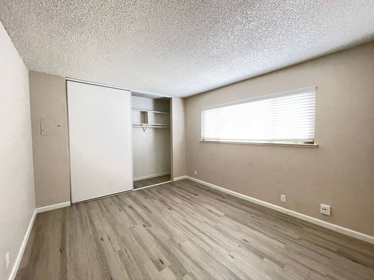 Apartment for rent at 2114 H St, Sacramento, CA 95816