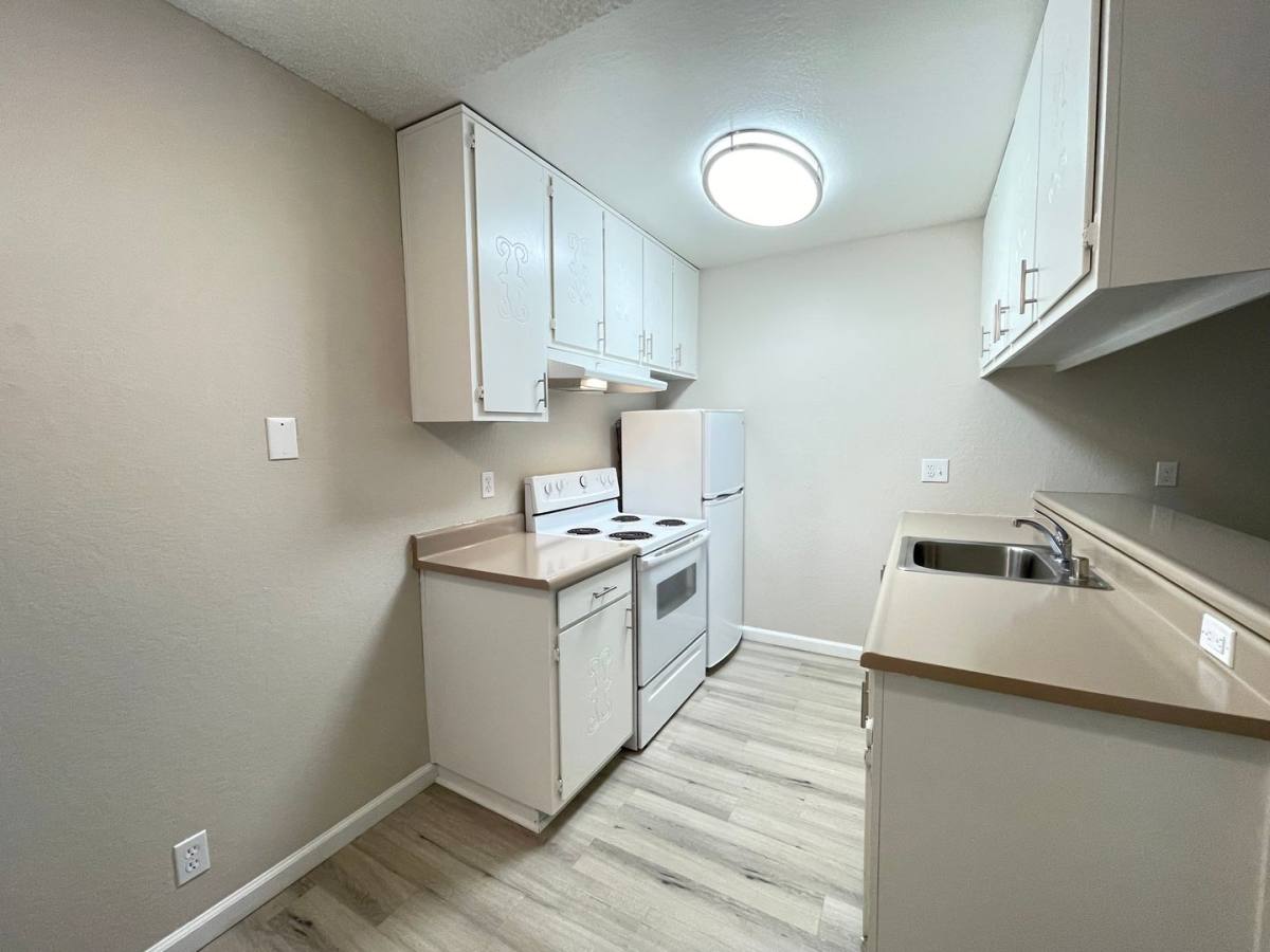 Apartment for rent at 2114 H St, Sacramento, CA 95816