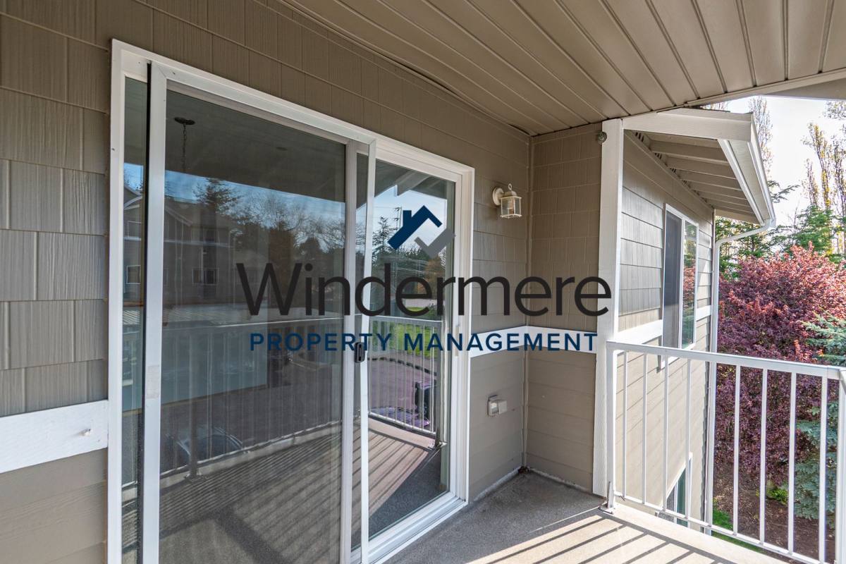 Condo for rent at 1670 SW Mulberry Place, Oak Harbor, WA 98277