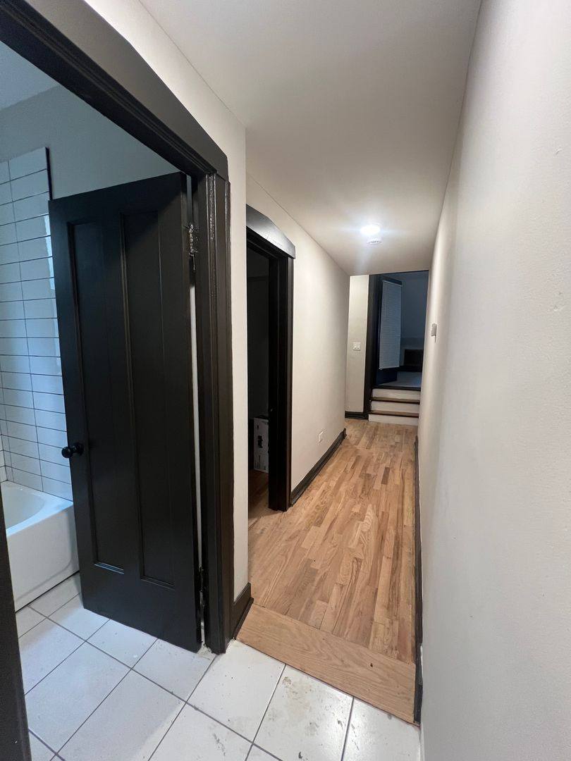 Apartment for rent at 4035-37 N Central Park Ave, Chicago, IL 60618