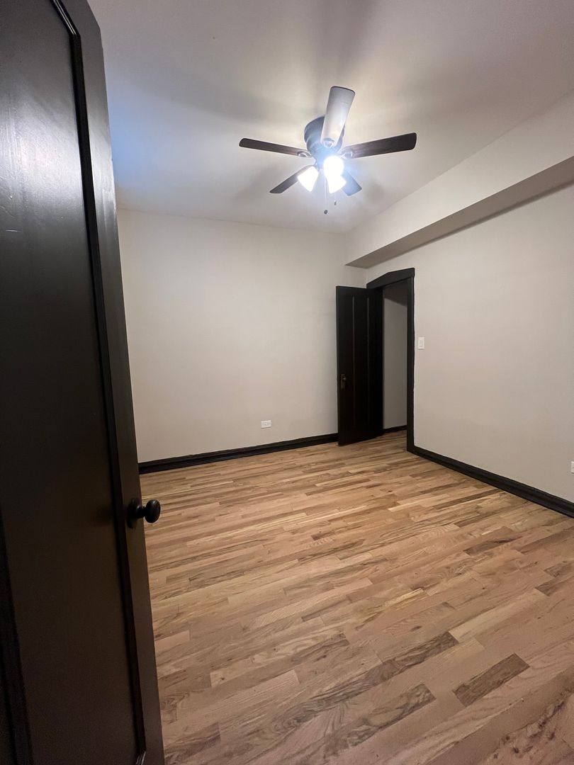 Apartment for rent at 4035-37 N Central Park Ave, Chicago, IL 60618