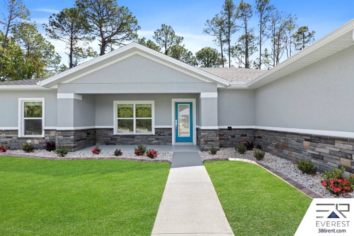 House for rent at 4 Karl Court, Palm Coast, FL 32164
