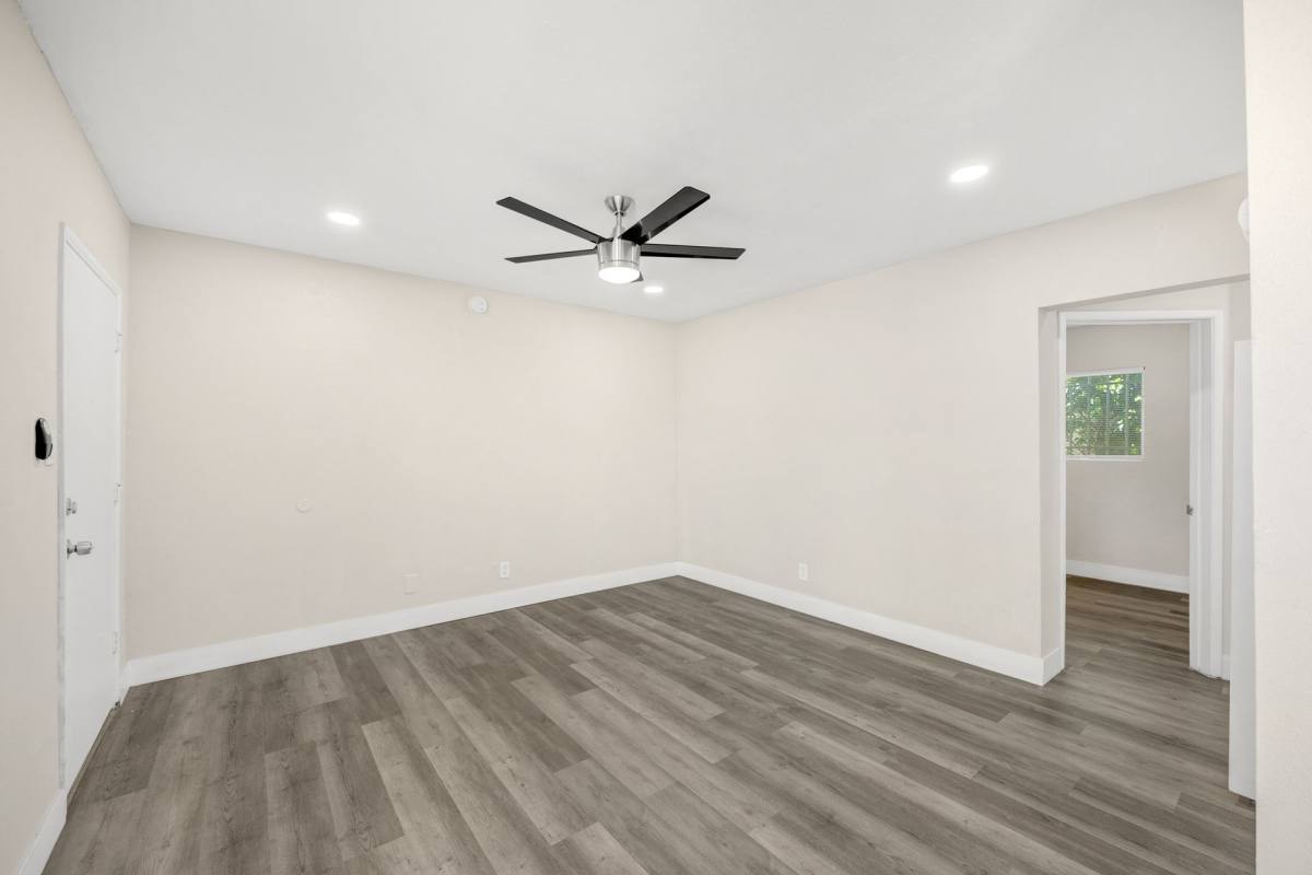 Apartment for rent at 4500 N Lakewood Ave, Long Beach, CA 90808