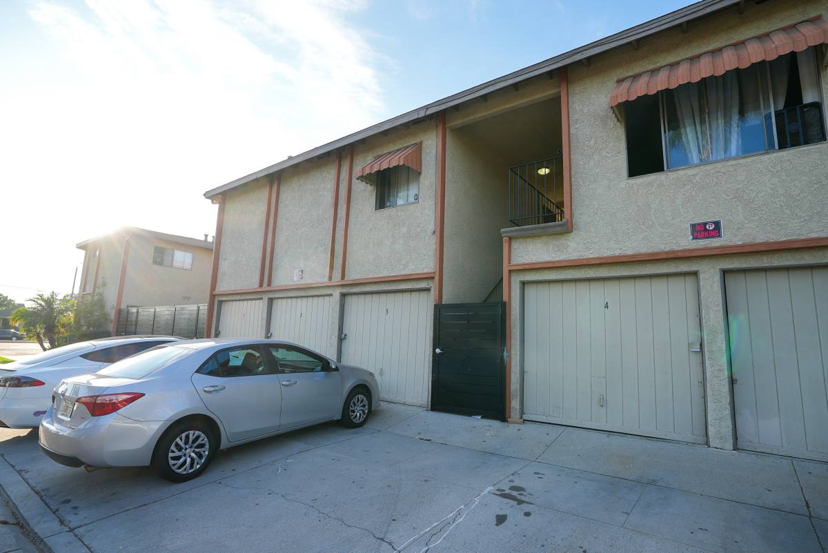 Apartment for rent at 4500 N Lakewood Ave, Long Beach, CA 90808