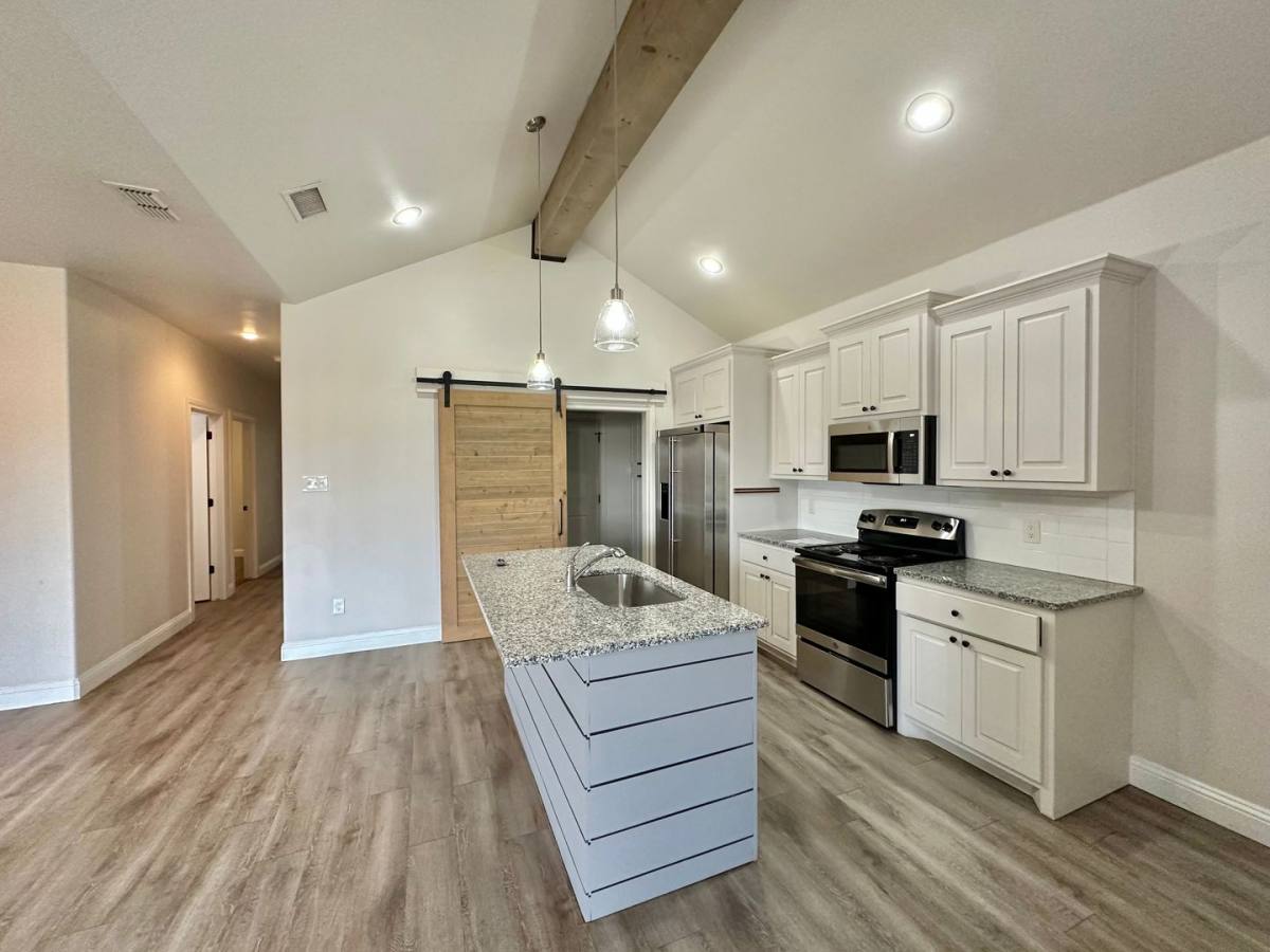 Apartment for rent at 1604 102nd St, Lubbock, TX 79423