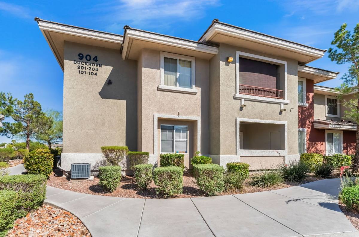 Apartment for rent at 904 Duckhorn Court, Las Vegas, NV 89144