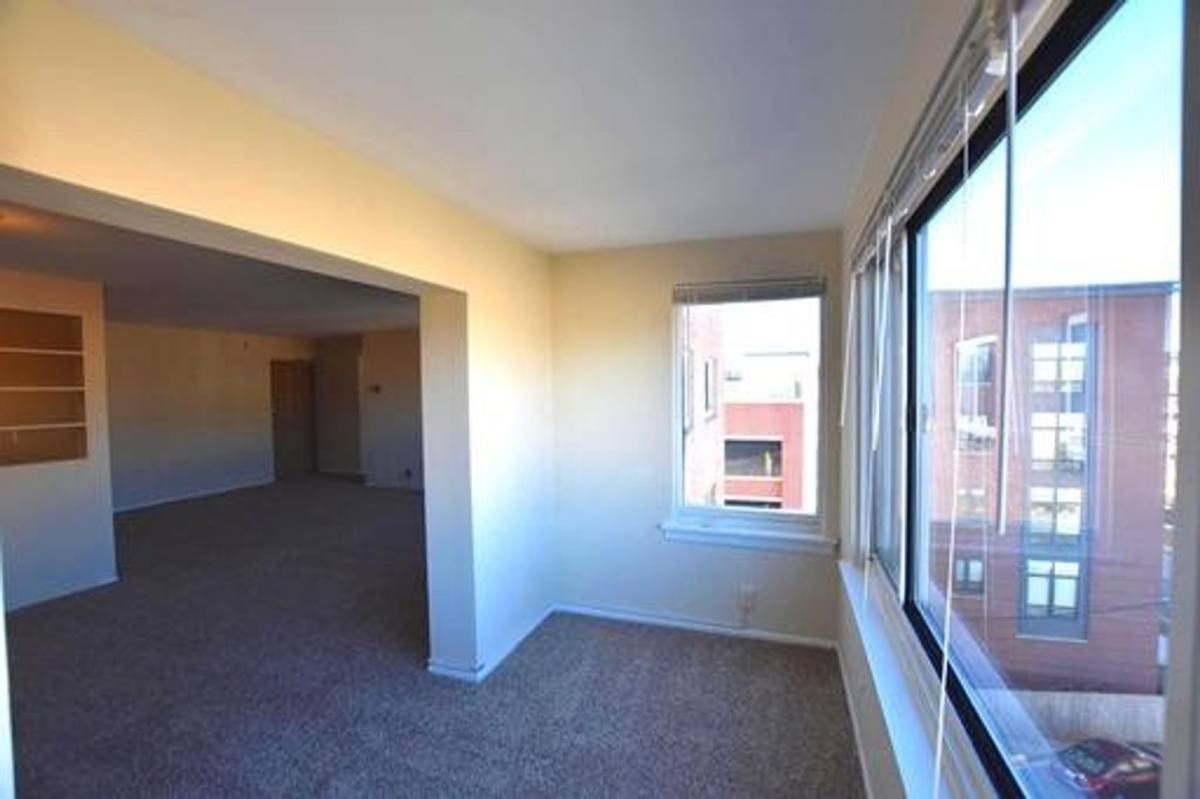Condo for rent at 4313 Knox Rd, College Park, MD 20740