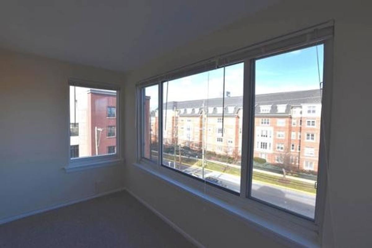 Condo for rent at 4313 Knox Rd, College Park, MD 20740