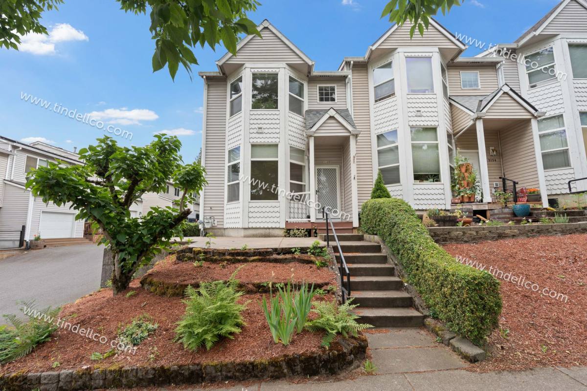 Condo for rent at 3140 NE 103rd Place, Portland, OR 97220