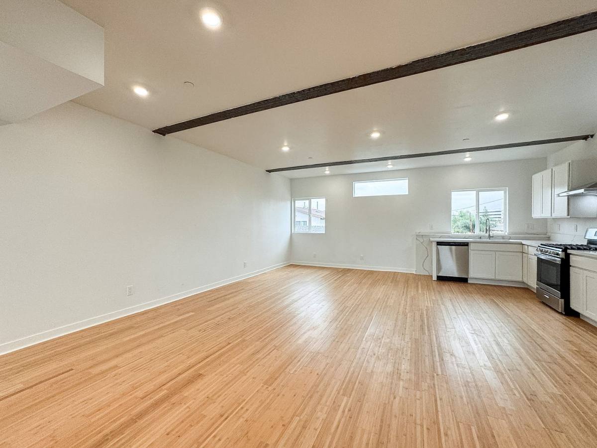 Apartment for rent at 1411 N Tremont St, Los Angeles, CA 90033
