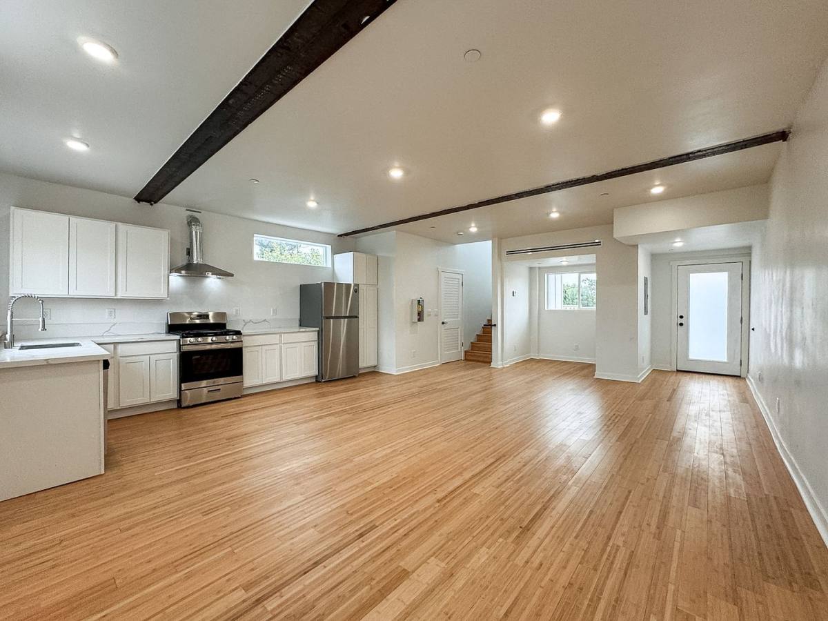 Apartment for rent at 1411 N Tremont St, Los Angeles, CA 90033