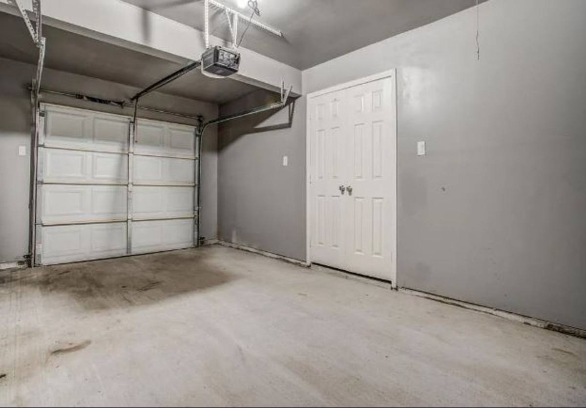 House for rent at 7027 Coleshire Dr, Dallas, TX 75232