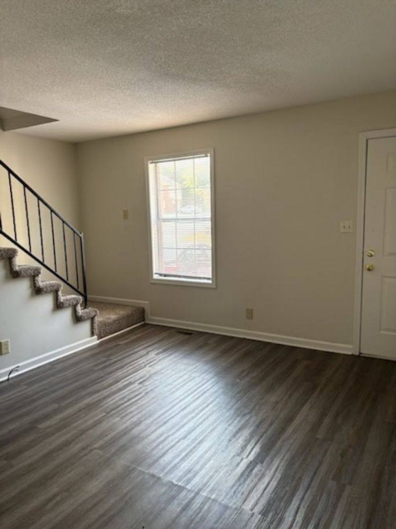Apartment for rent at 1620 Baltimore Dr, Clarksville, TN 37043