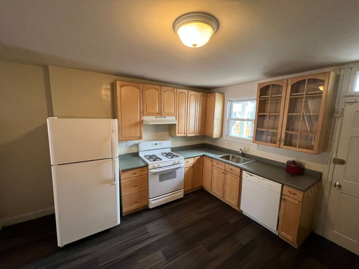 House for rent at 102 S Curley St, Baltimore, MD 21224