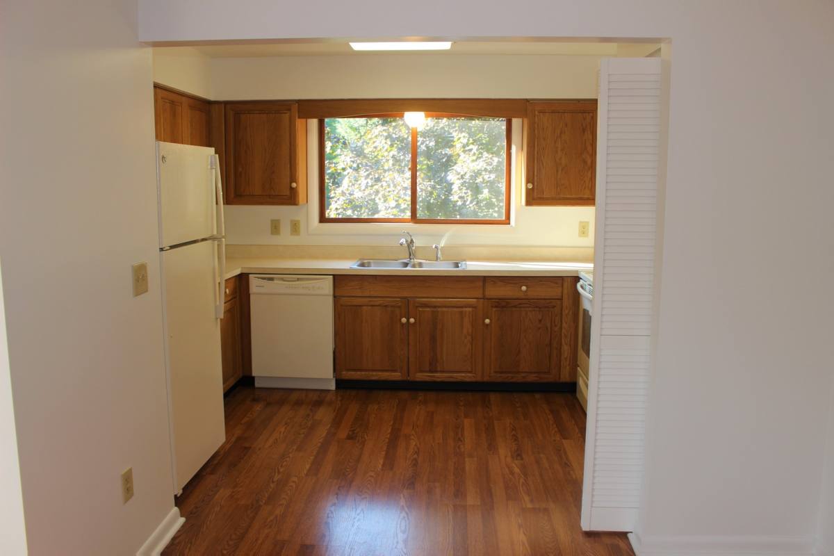 Apartment for rent at 7 Patterson Dr, Glenmont, NY 12077