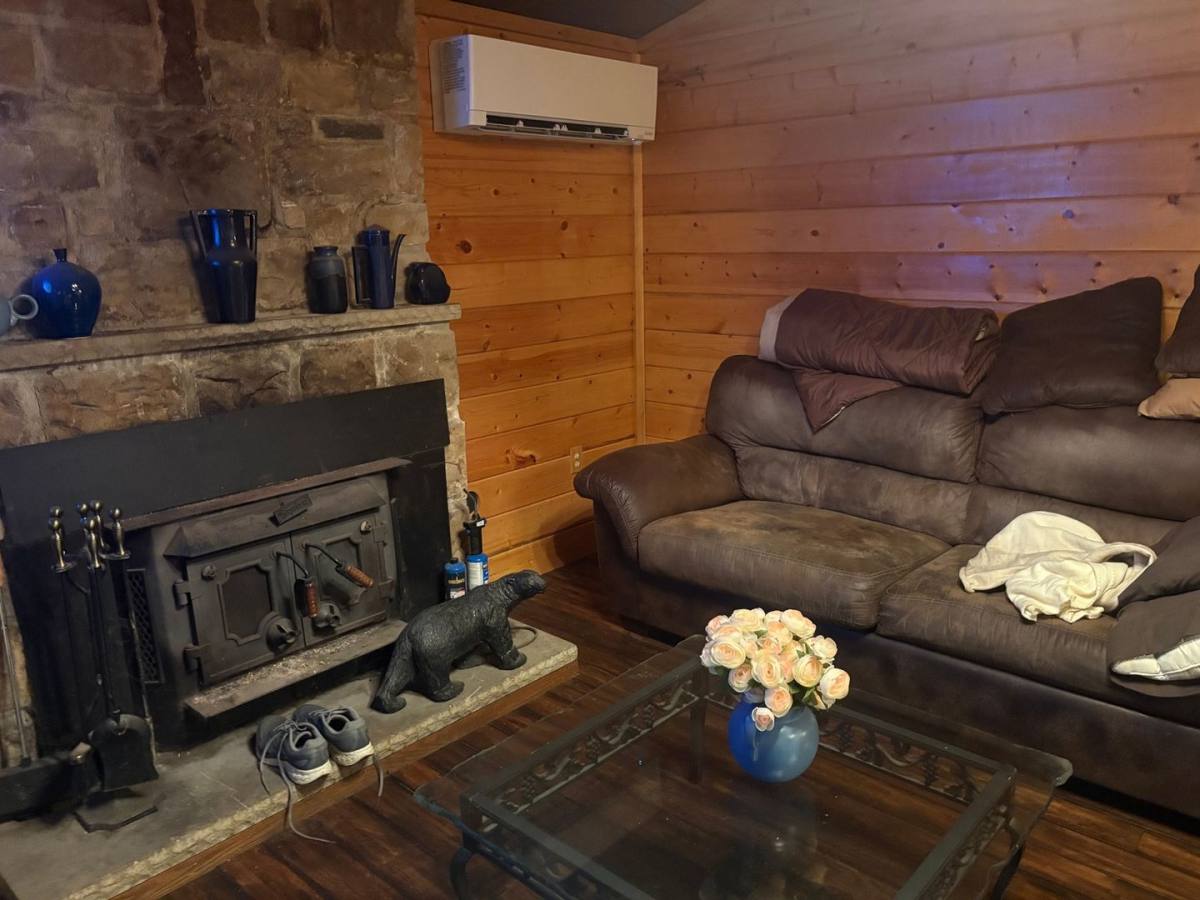 House for rent at 79 Spruce Peak Rd, Acme, PA 15610