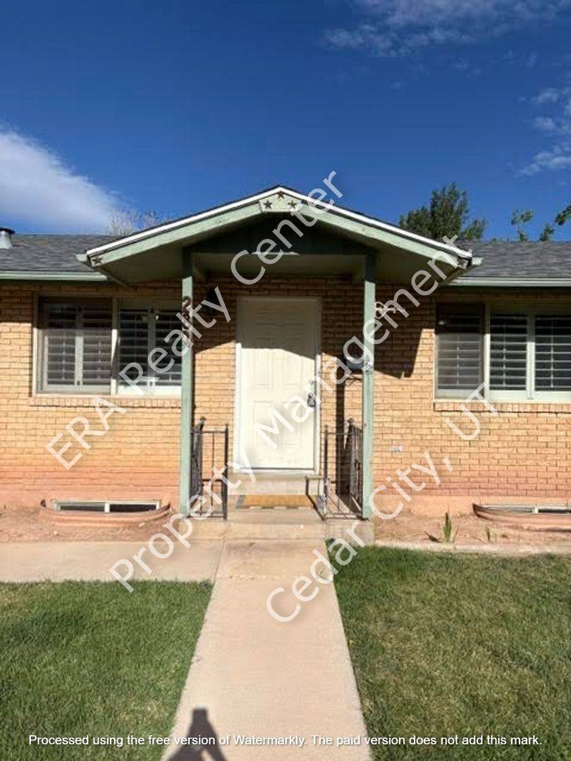 House for rent at 282 S Dewey Ave, Cedar City, UT 84720