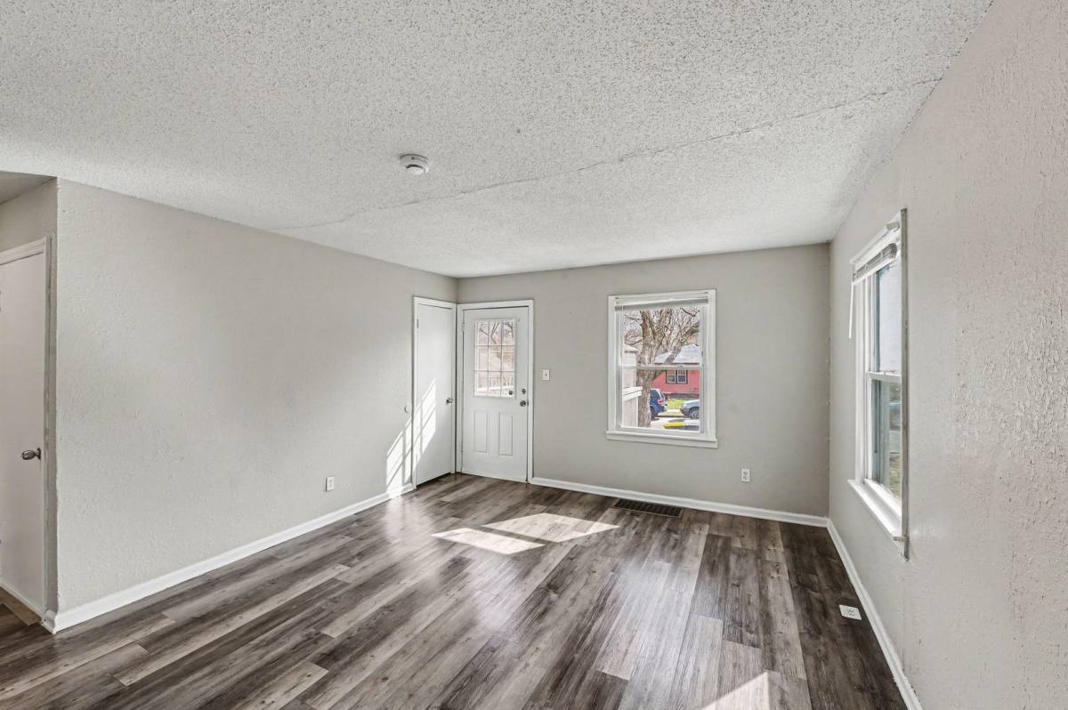 House for rent at 7036 Bellefontaine Ave, Kansas City, MO 64132