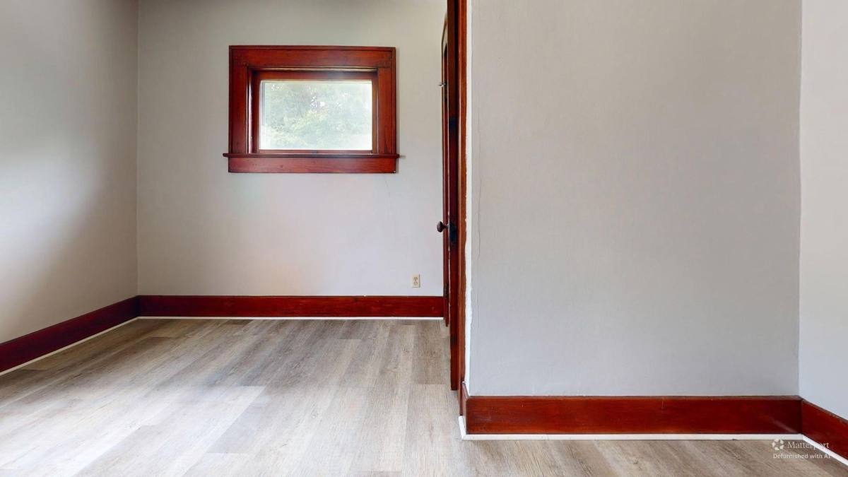 Apartment for rent at 2295 SW 11th St, Akron, OH 44314