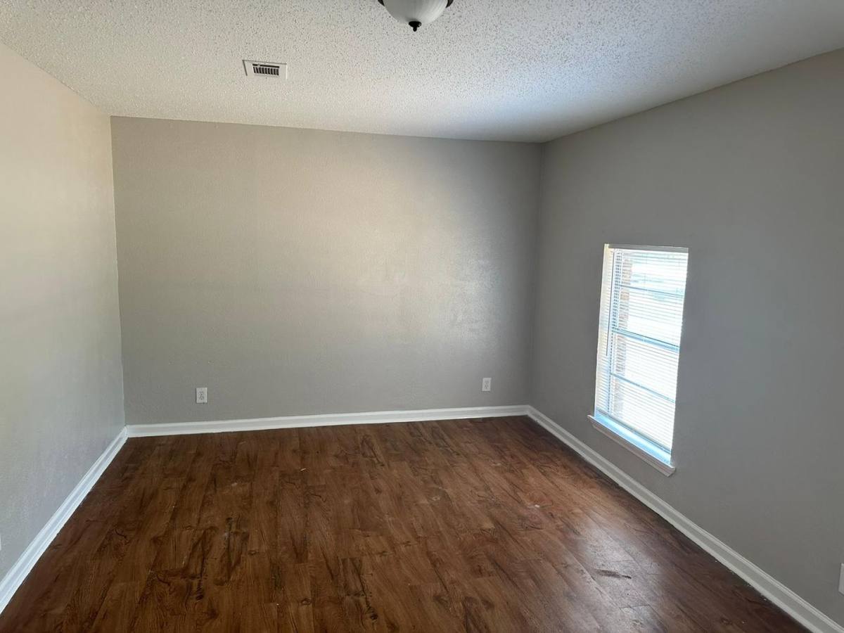 House for rent at 140 Mill St, Vidor, TX 77662