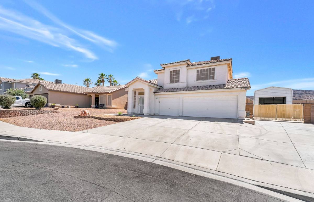 House for rent at 104 Appian Way, Henderson, NV 89002