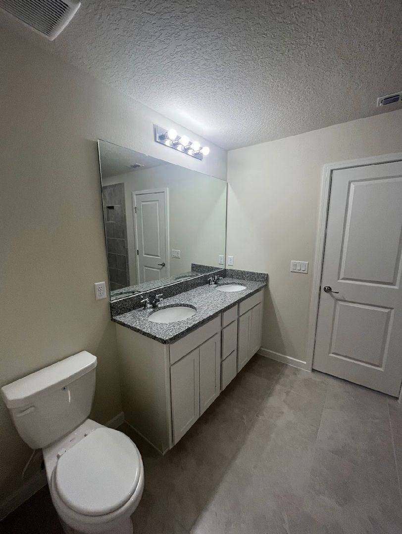 House for rent at 3074 Green Park Dr, Deland, FL 32724