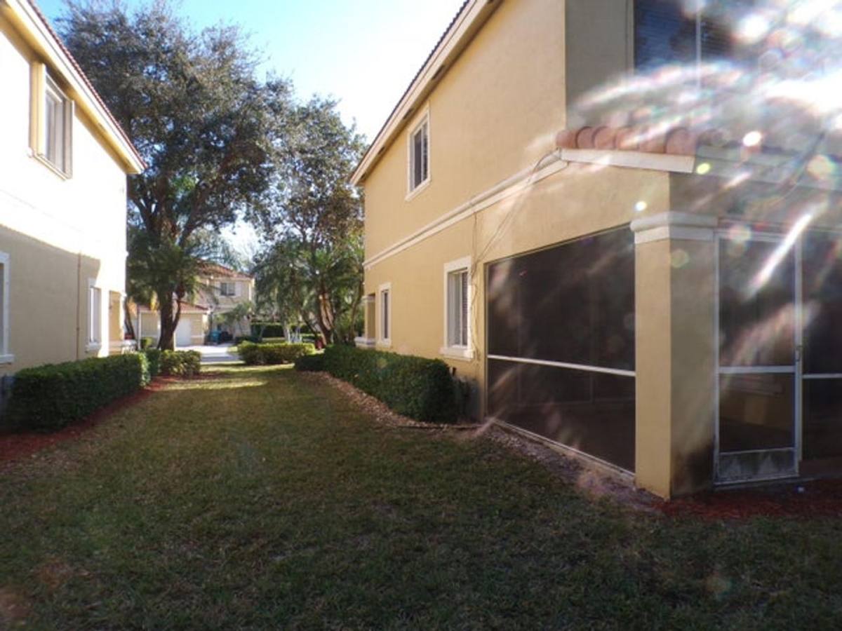 Townhouse for rent at 1620 Cetona Dr, Boynton Beach, FL 33426