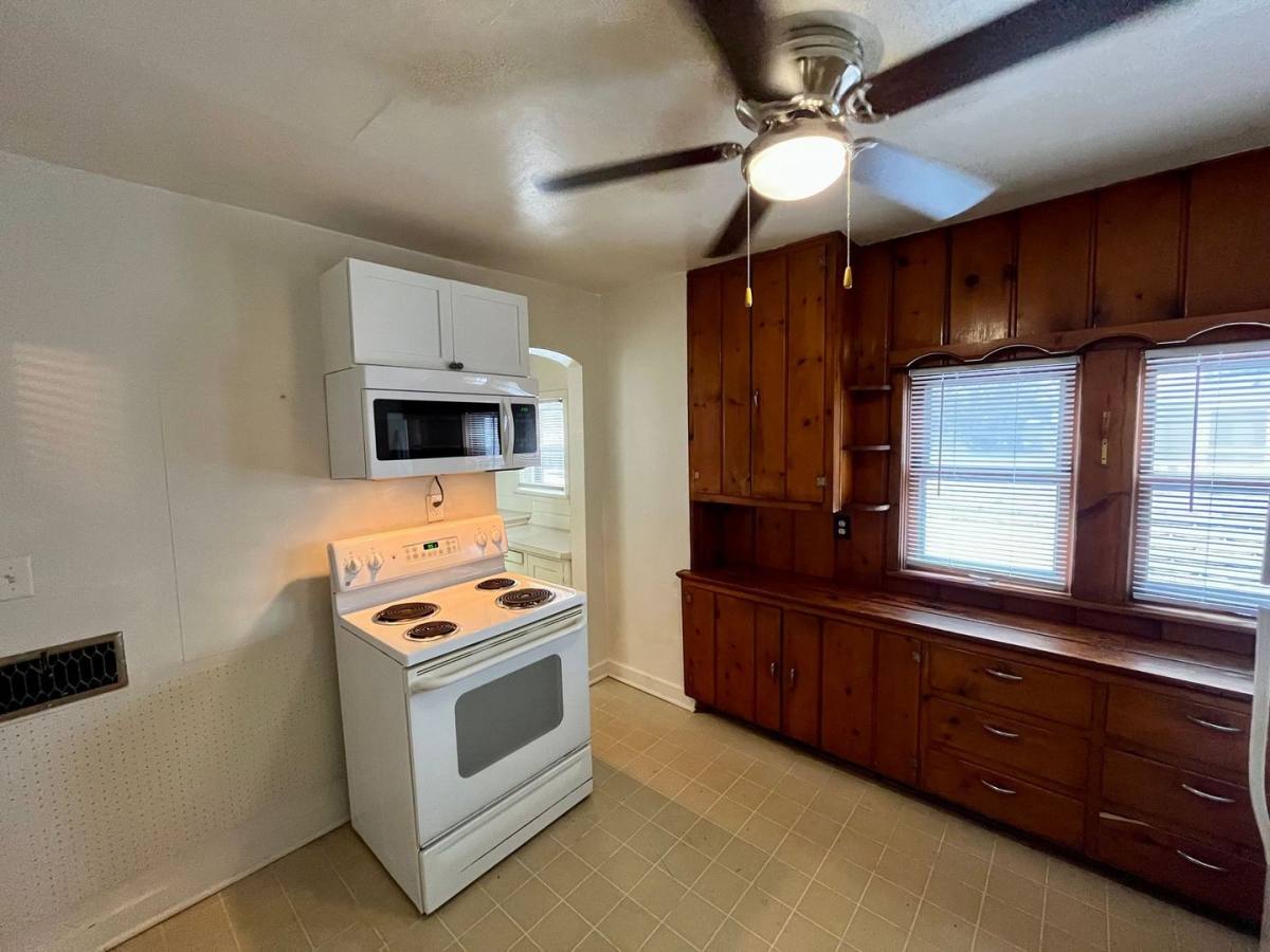 Apartment for rent at 701 Scott St, Wausau, WI 54403