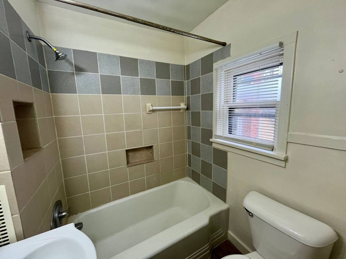 Apartment for rent at 701 Scott St, Wausau, WI 54403