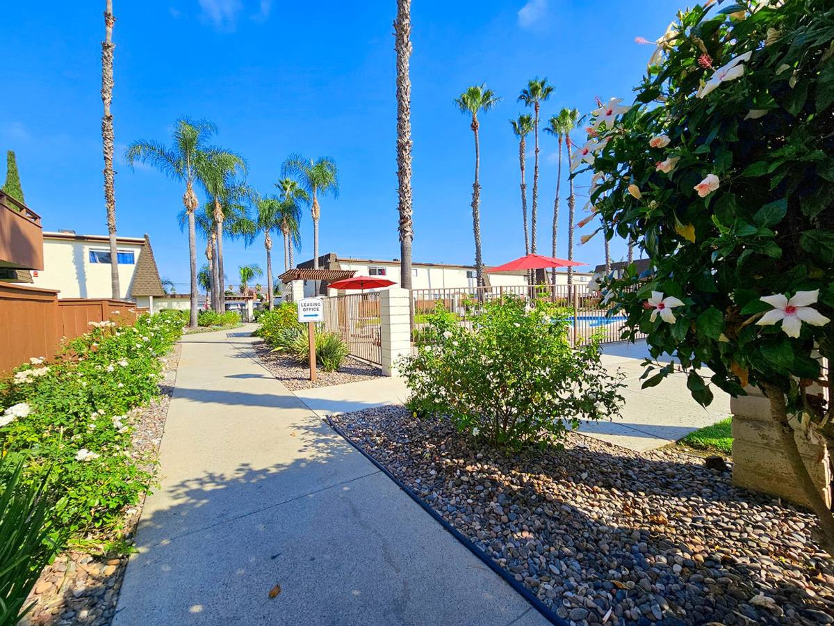 Apartment for rent at 1635 E Washington Ave, Escondido, CA 92027