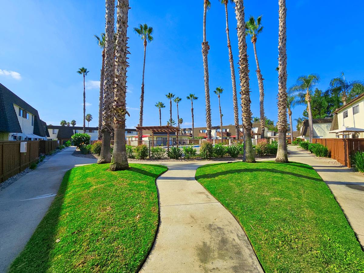 Apartment for rent at 1635 E Washington Ave, Escondido, CA 92027