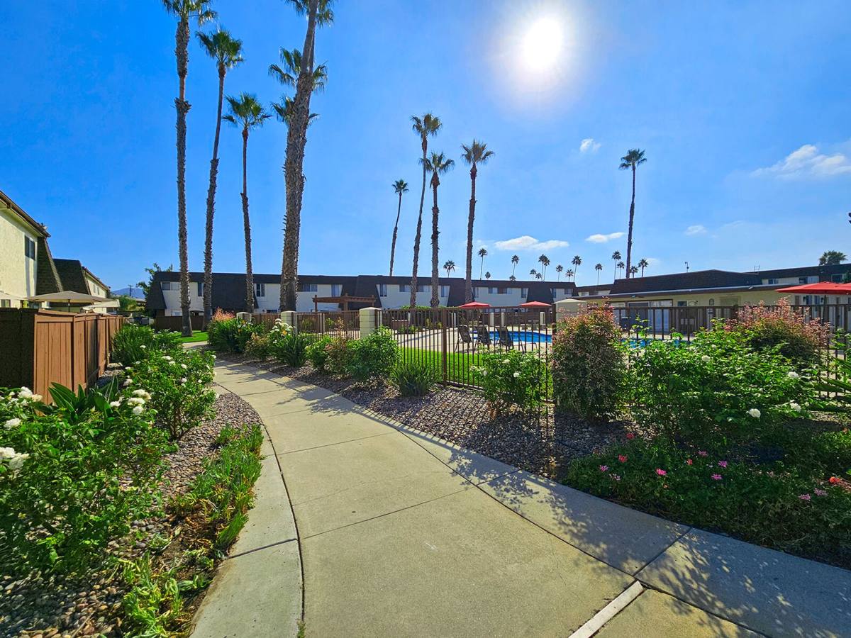 Apartment for rent at 1635 E Washington Ave, Escondido, CA 92027