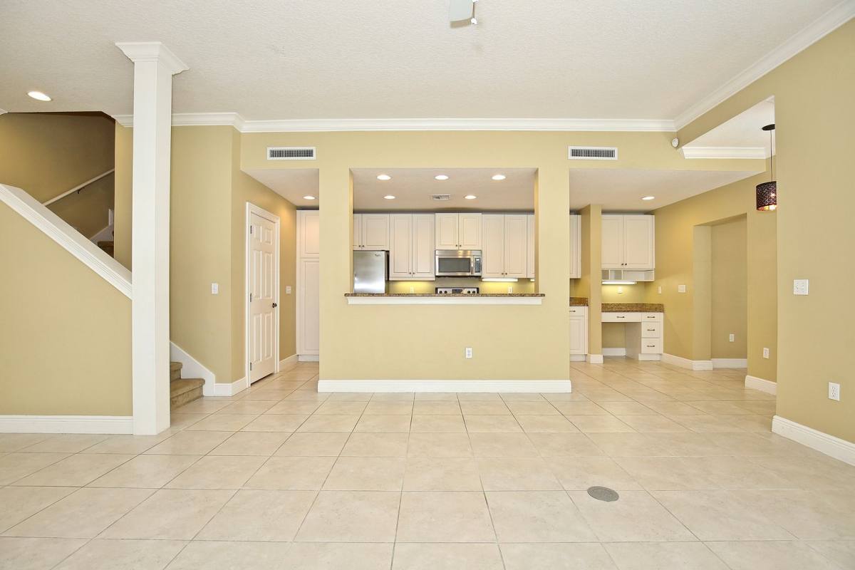 Townhouse for rent at 1459 Lake Baldwin Lane #B, Orlando, FL 32814