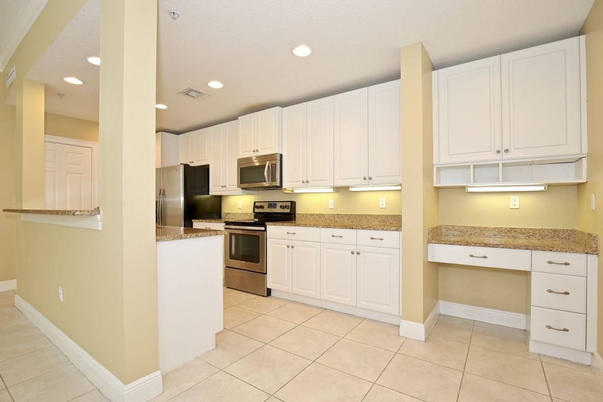 Townhouse for rent at 1459 Lake Baldwin Lane #B, Orlando, FL 32814