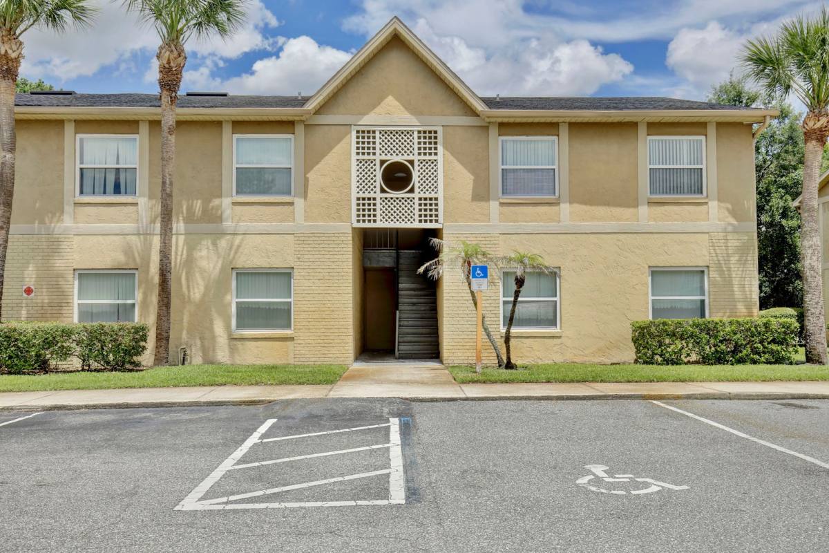 Condo for rent at 9825 Turf Way #7, Orlando, FL 32837