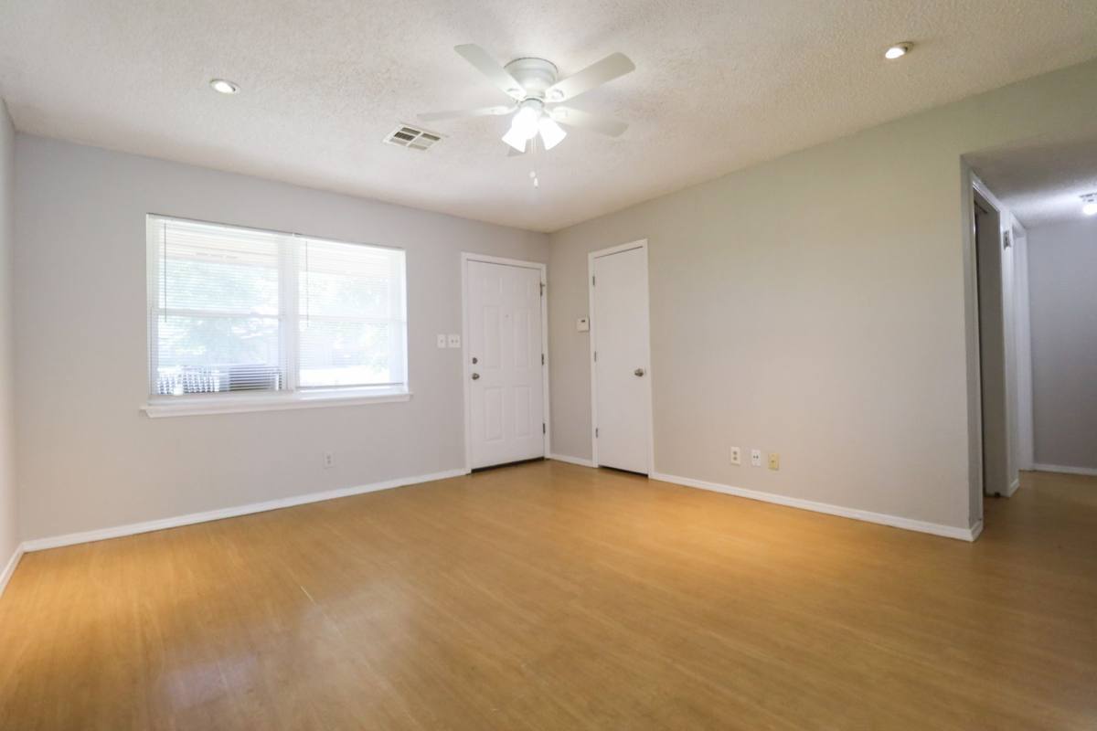 House for rent at 15080 S Xenophon Ave, Glenpool, OK 74033