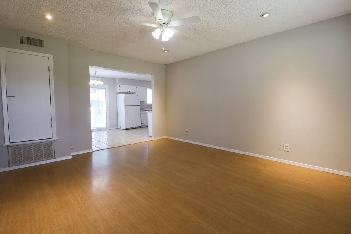 House for rent at 15080 S Xenophon Ave, Glenpool, OK 74033
