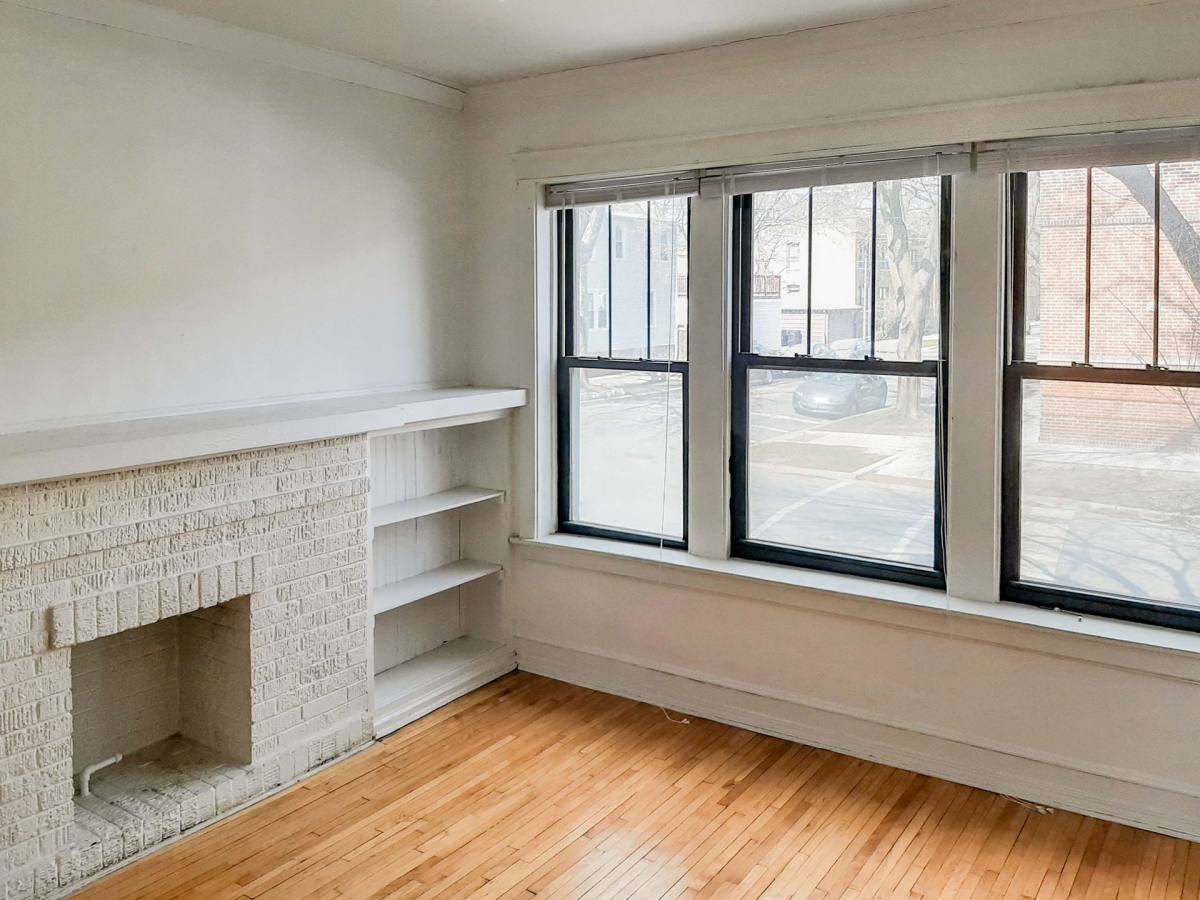 Apartment for rent at 4951 N Oakley Ave, Chicago, IL 60625