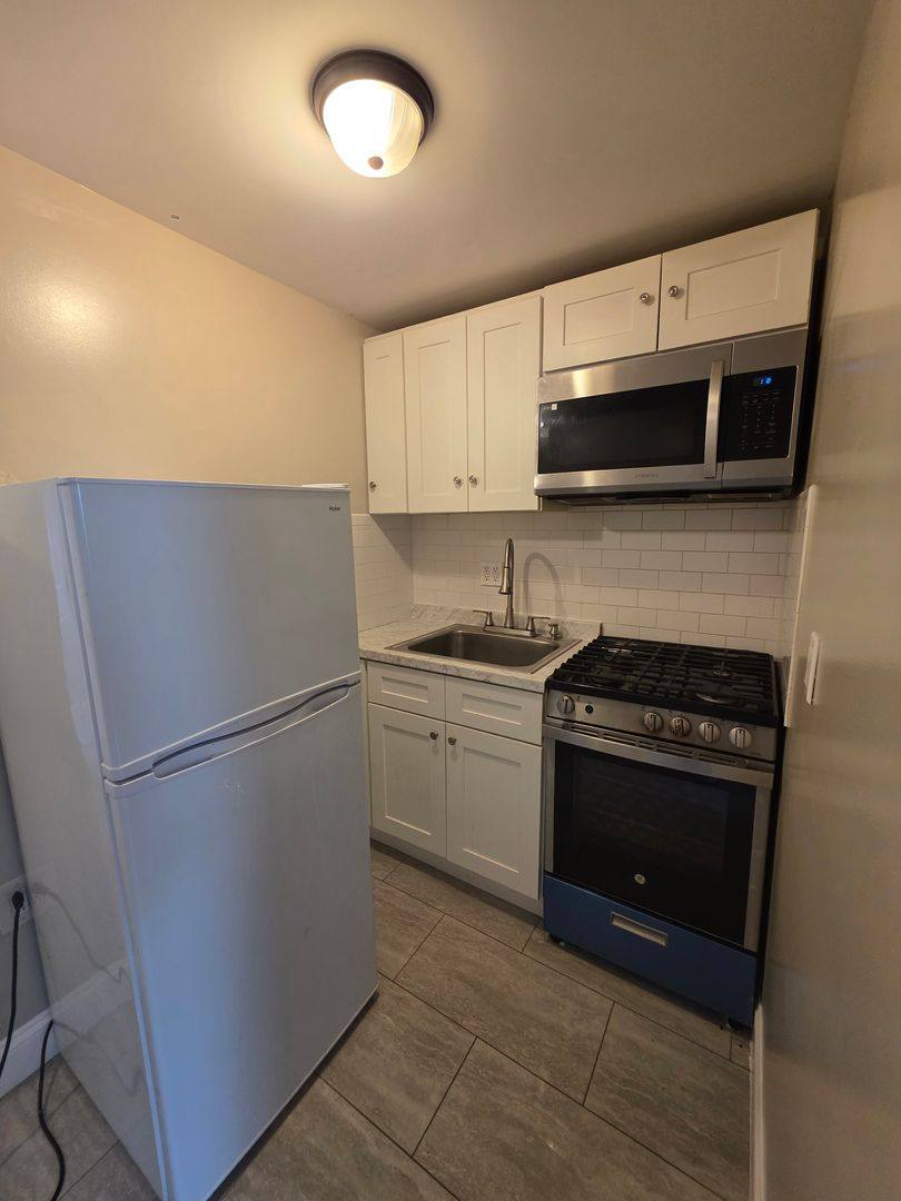 Apartment for rent at 1914 W Dauphin St, Philadelphia, PA 19132