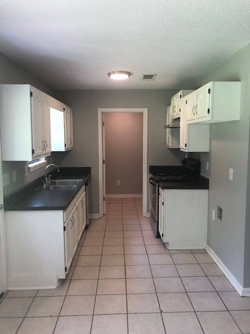 House for rent at 511 Grant, Blue Springs, MS 38828