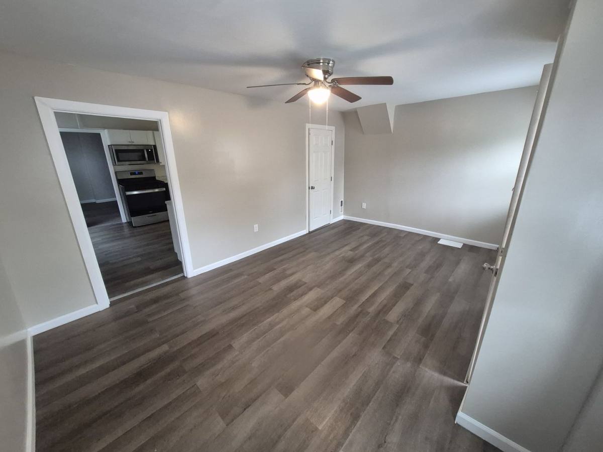 Apartment for rent at 218 E 12th St, Covington, KY 41011