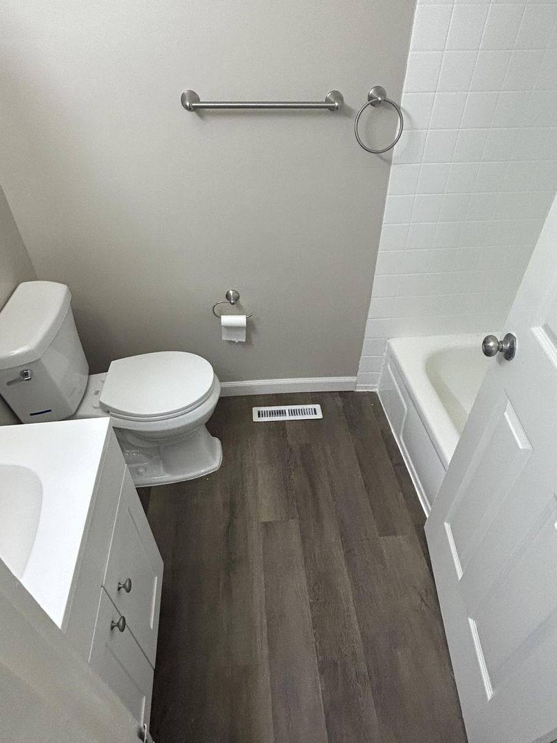 Apartment for rent at 218 E 12th St, Covington, KY 41011