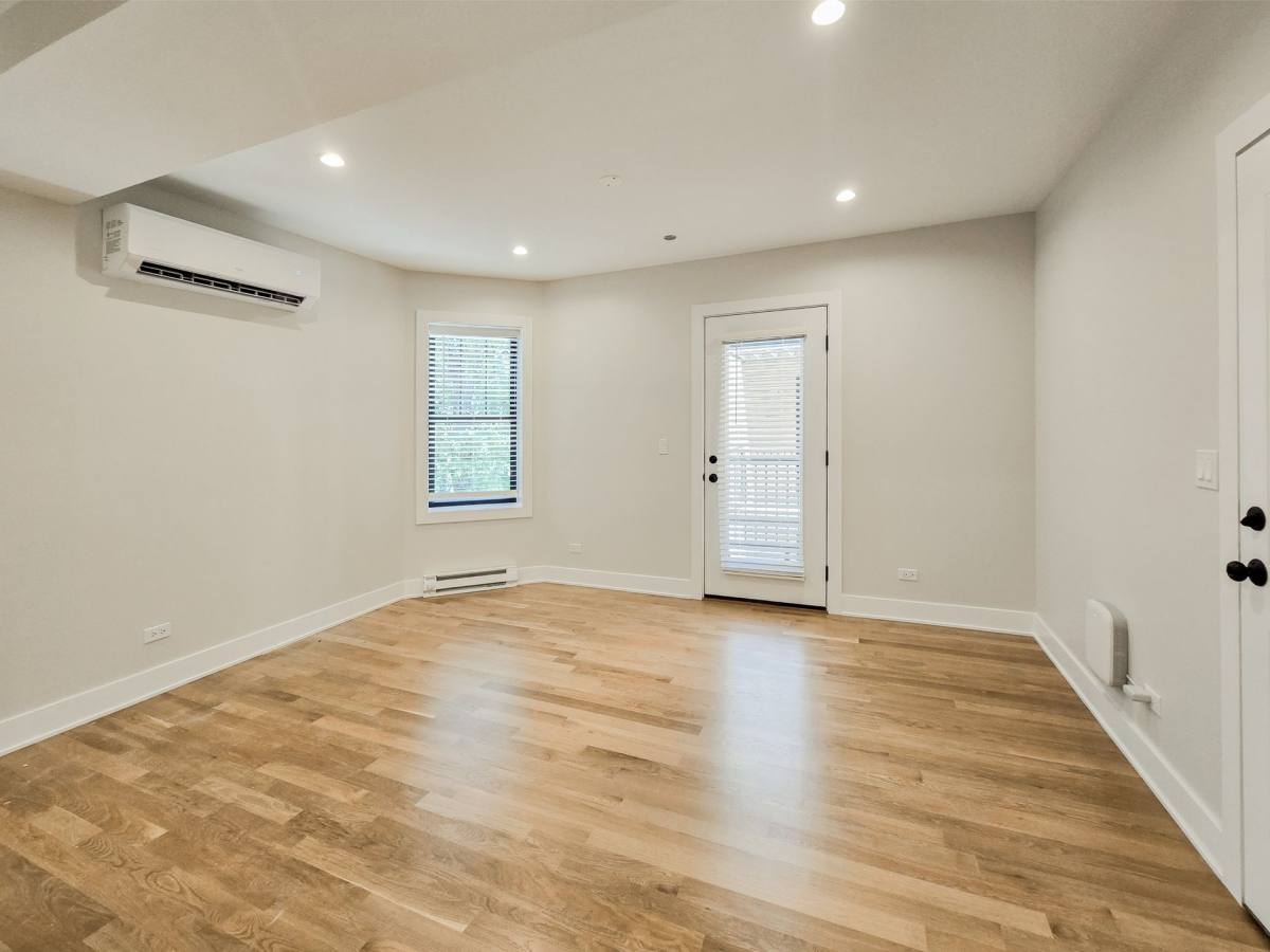 Apartment for rent at 2237 N Bissell St, Chicago, IL 60614