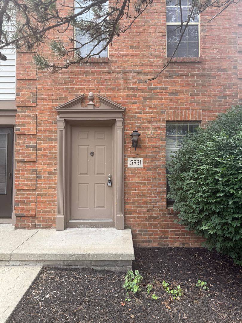 Townhouse for rent at 5931 Shadow Lake Circle, Columbus, OH 43235
