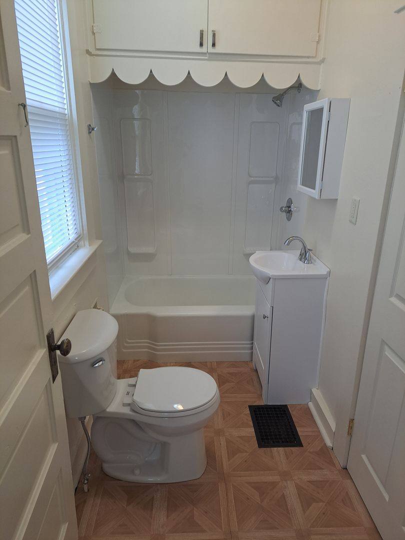 House for rent at 1133 Edgewater Ave, Fort Wayne, IN 46805