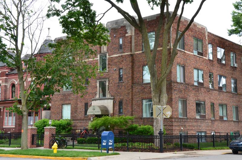Apartment for rent at 835 W Wayne St, Fort Wayne, IN 46802