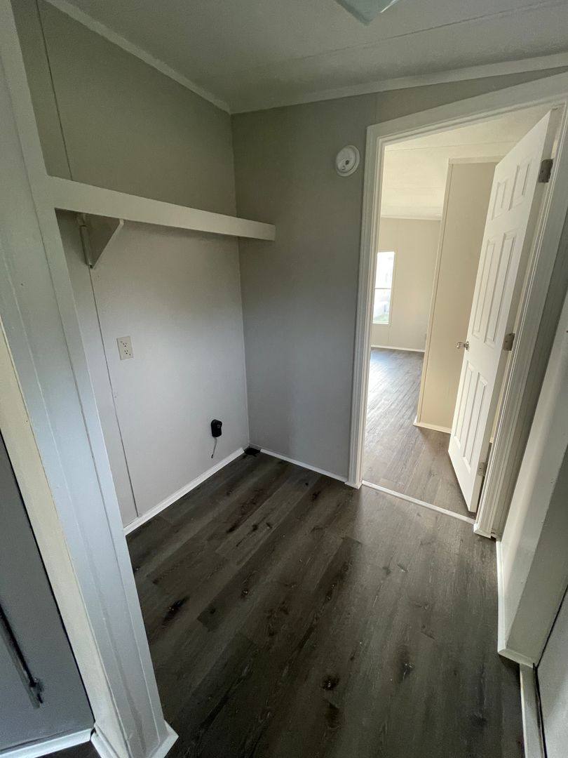 Apartment for rent at 4405 Old Jeanerette Rd, New Iberia, LA 70563