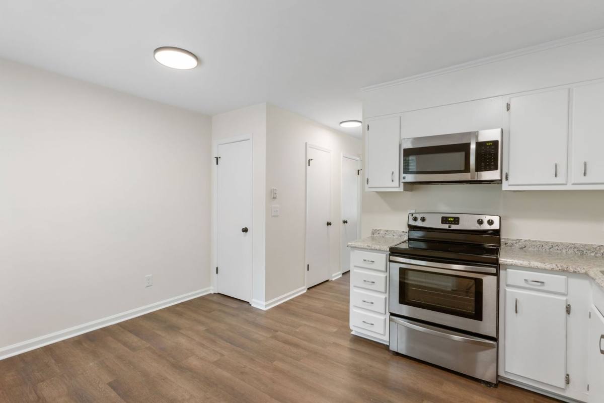 Townhouse for rent at 270 Fleming Rd, Charleston, SC 29412